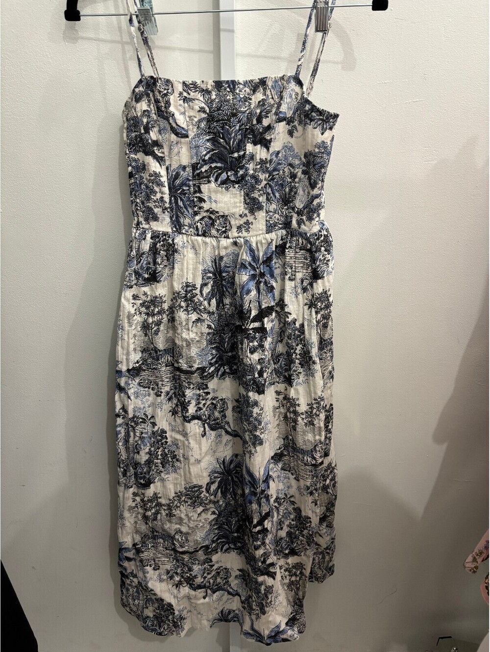 Evy's Tree Blue and White Floral Midi Dress